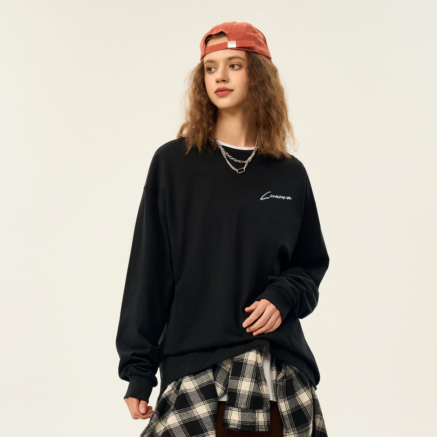 COMOWA Vintage Embroidered Heart Logo Tee