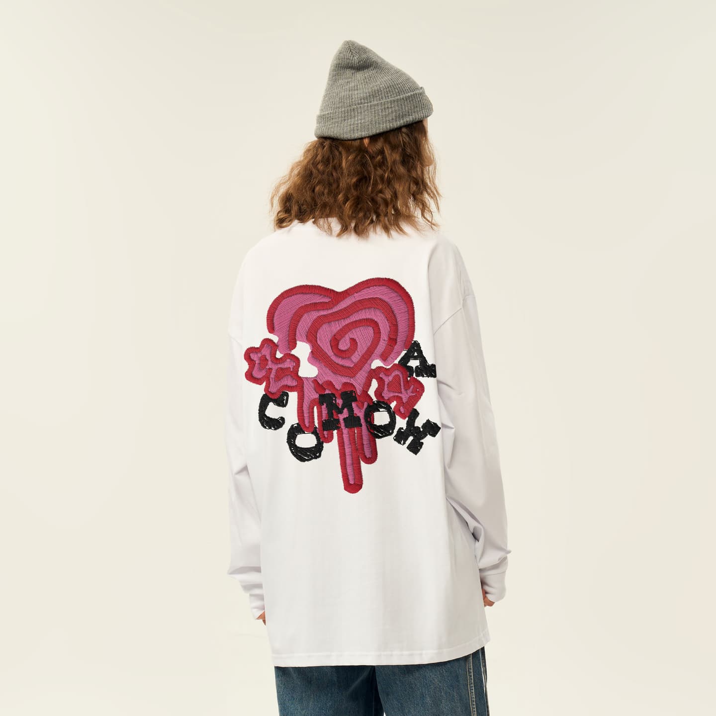 COMOWA Vintage Embroidered Heart Logo Tee