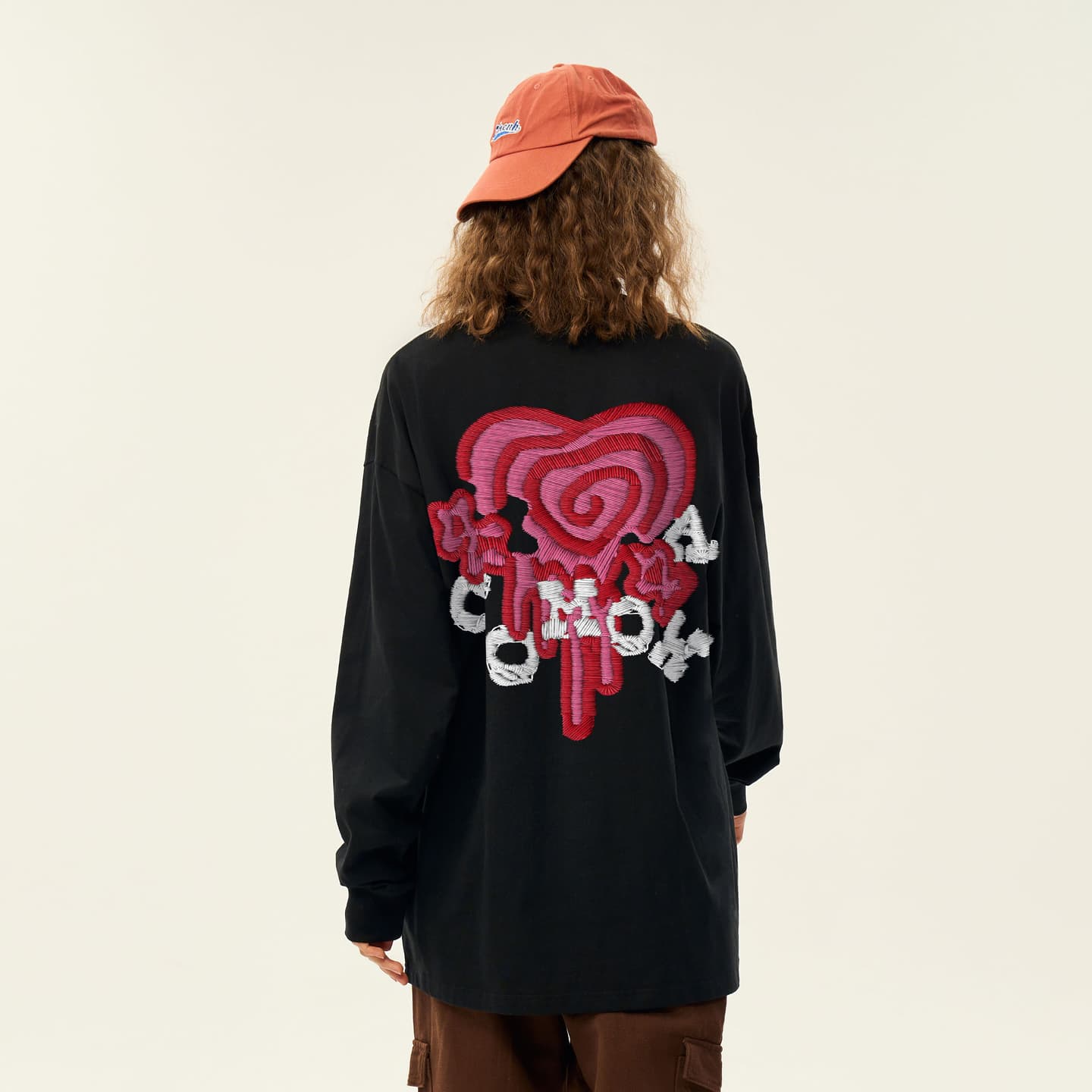 COMOWA Vintage Embroidered Heart Logo Tee