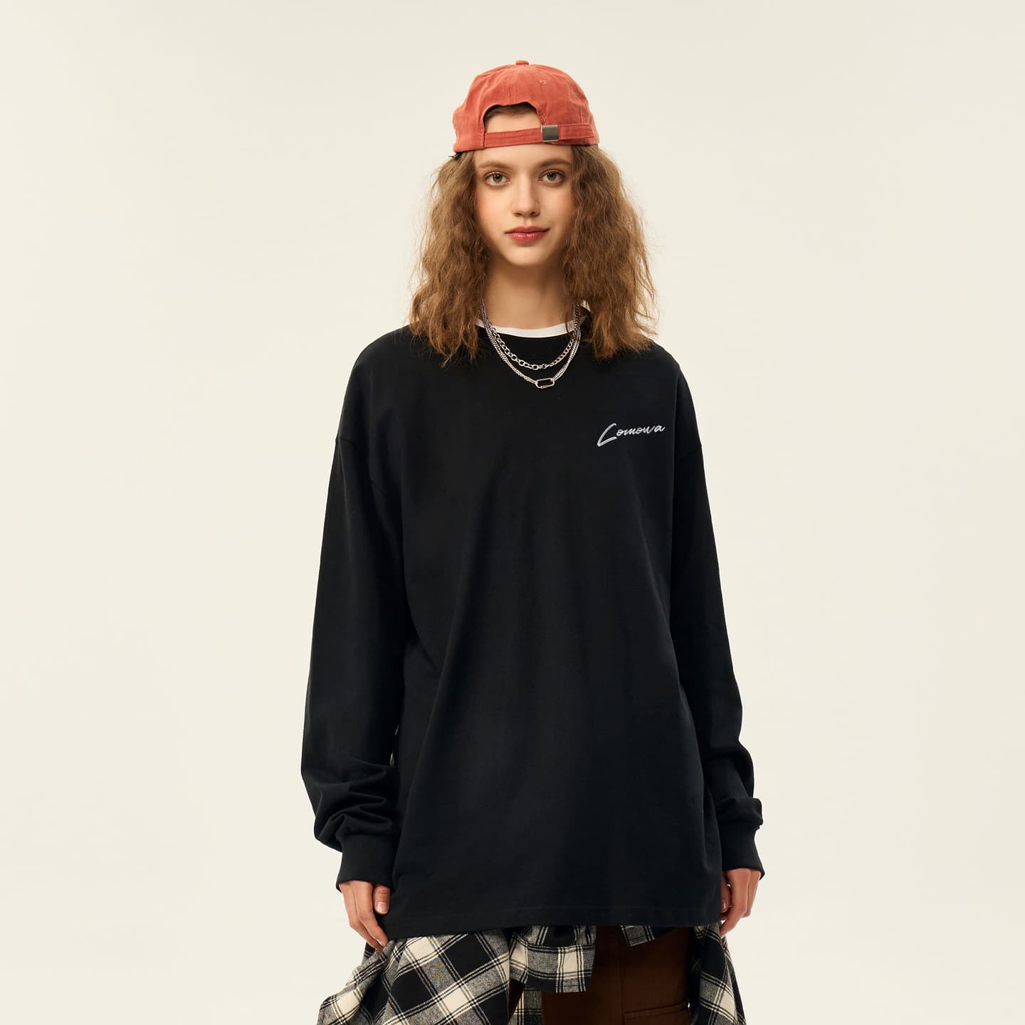 COMOWA Vintage Embroidered Heart Logo Tee
