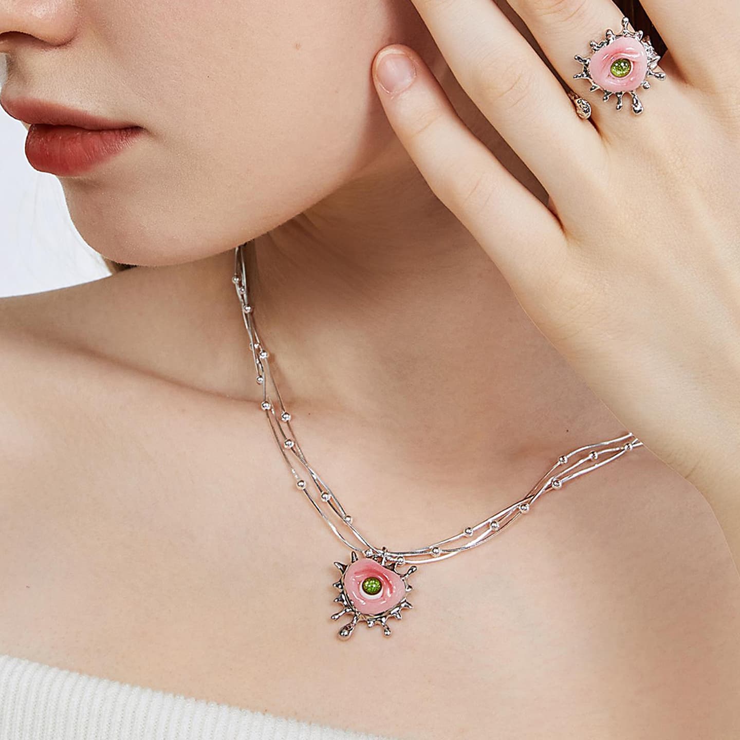 QUANDO Necklace