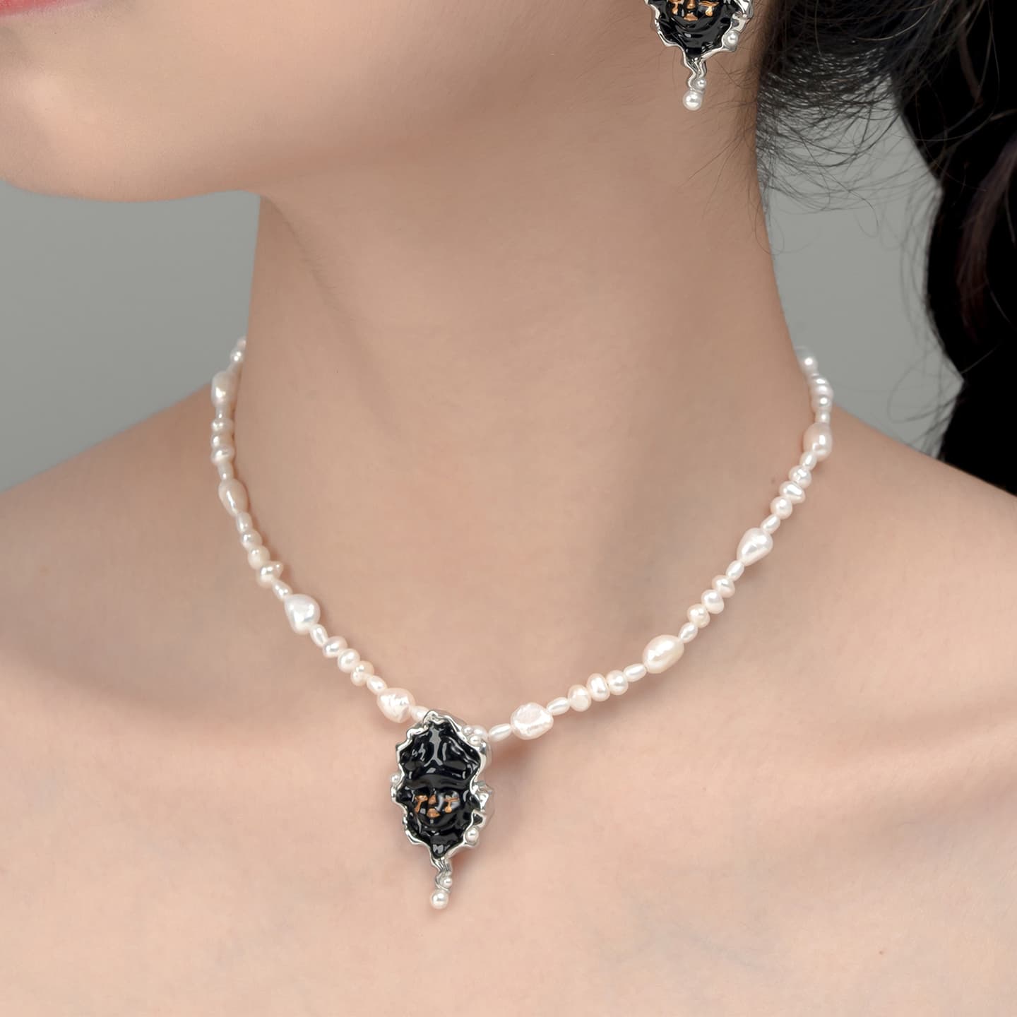 QUANDO Necklace