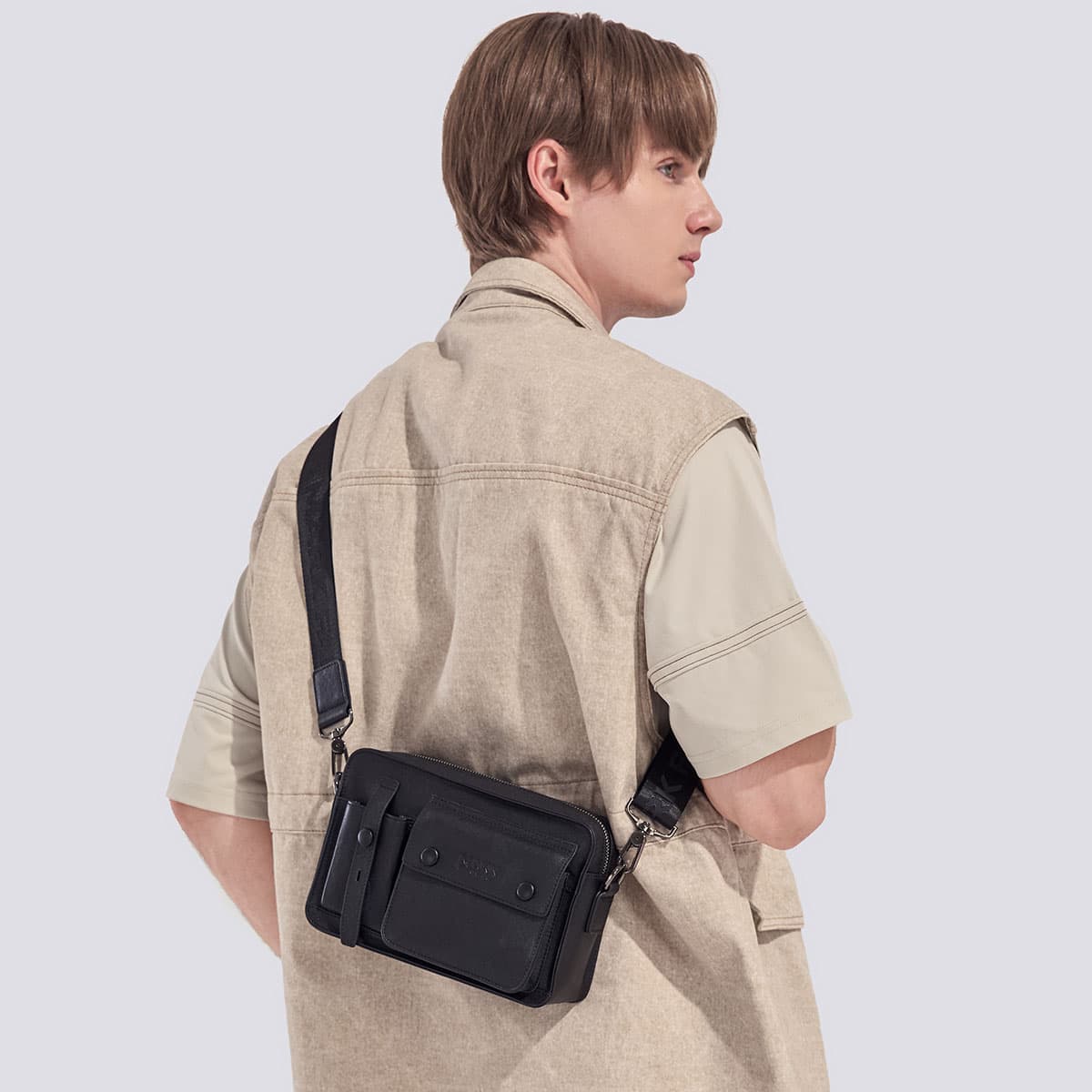 Fairwhale Crossbody Bag Black