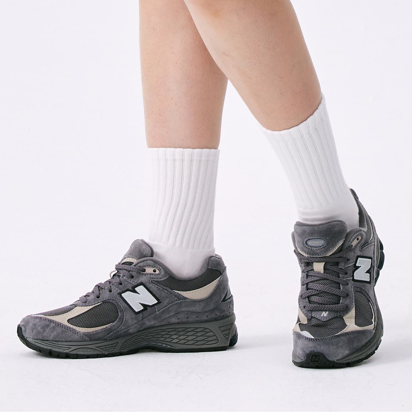 New Balance 2002R Grey