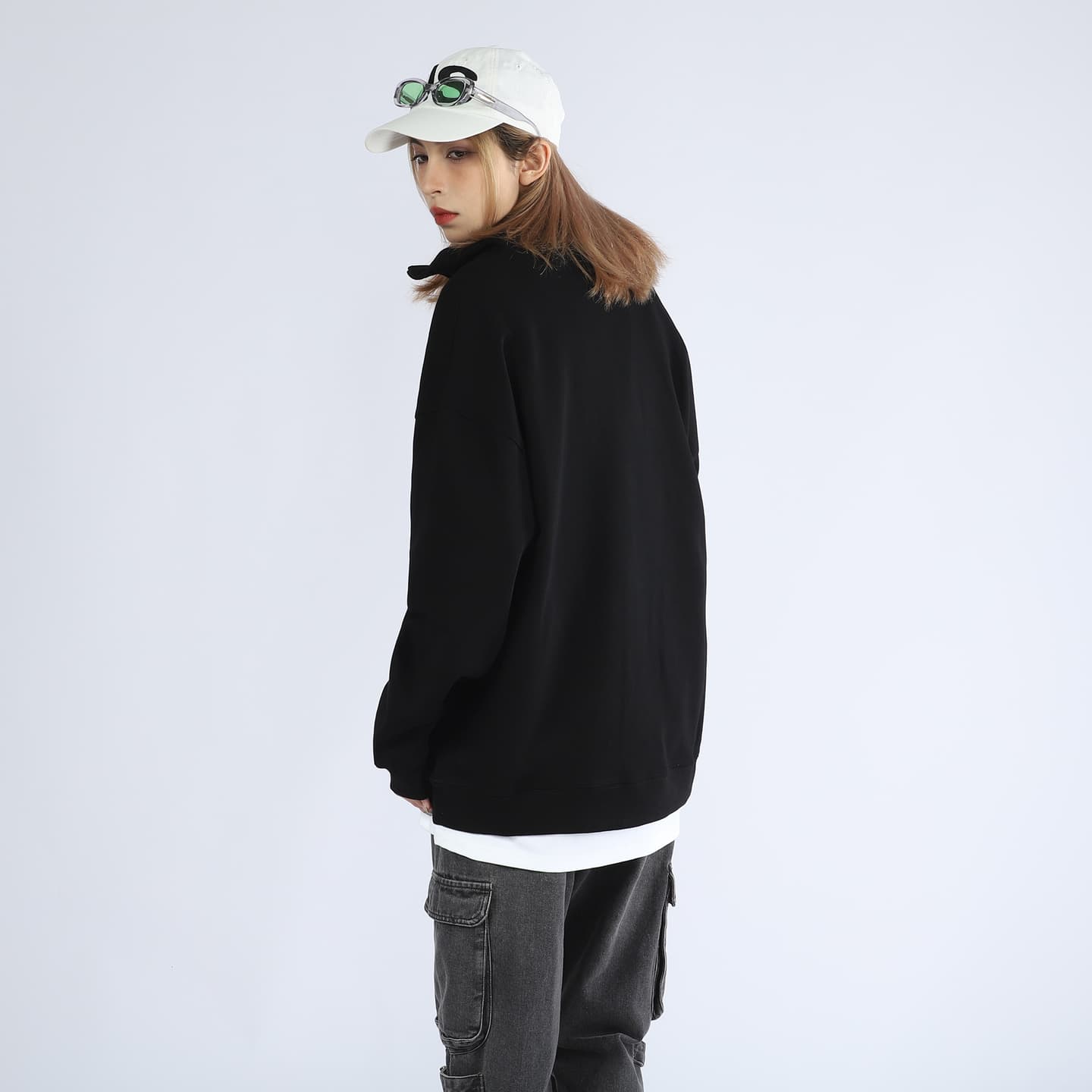 IGOI Classic Heart Logo Half-Zip Sweatshirt