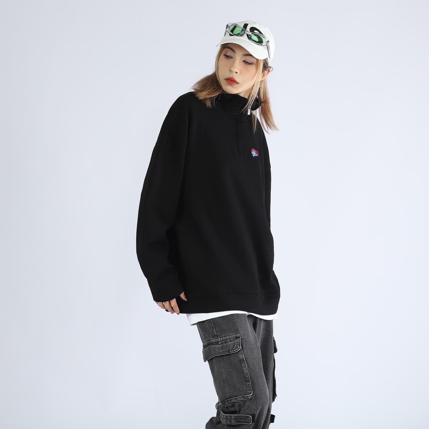 IGOI Classic Heart Logo Half-Zip Sweatshirt