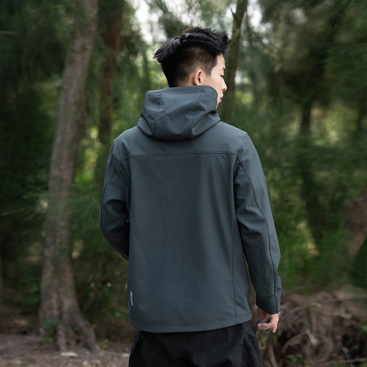 Mizuno Urban Outdoor Softshell Jacket