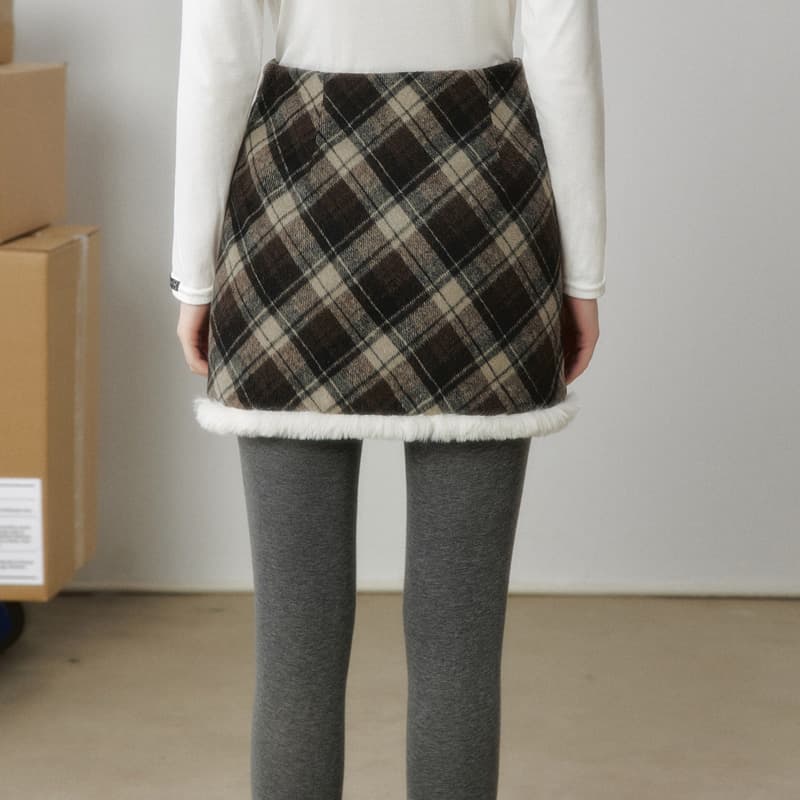 UNIFREE Skirt