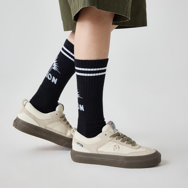 Vision Street Wear Chopper Ivory White