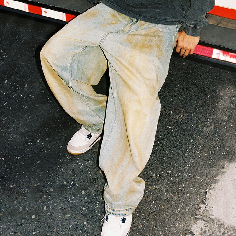 MIND ERROR Washed Elephant Embroidery Jeans