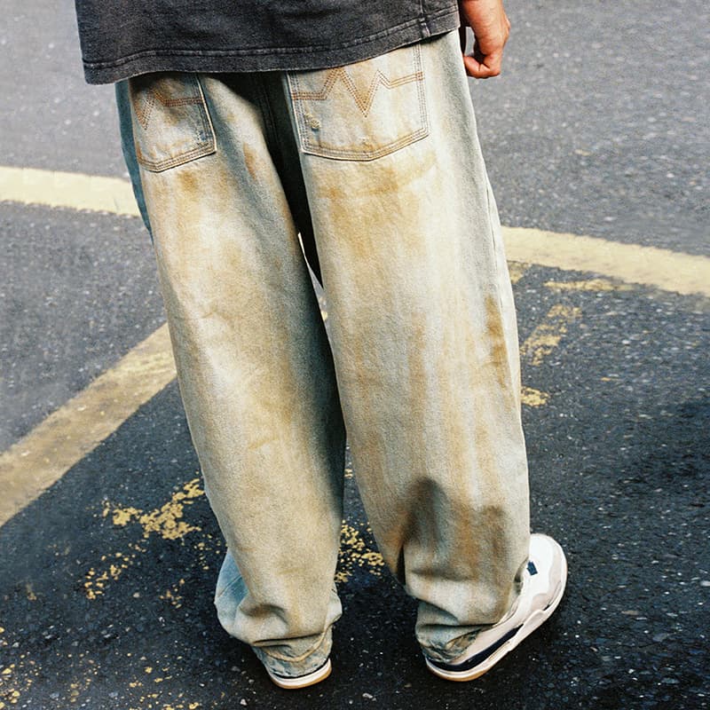 MIND ERROR Washed Elephant Embroidery Jeans