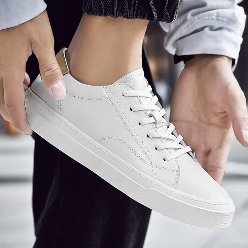 Yiminu Low Top Sneakers