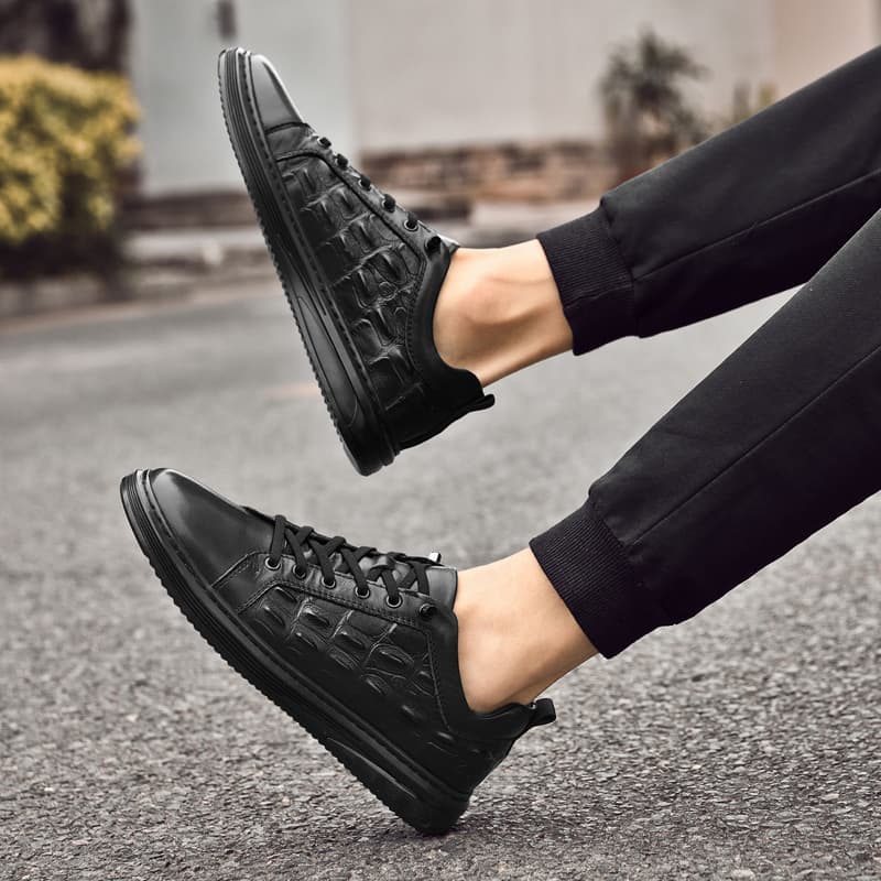 YIMINU Casual Leather Sneakers