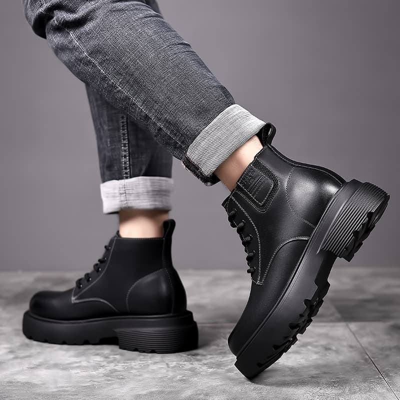 Yiminu Martin Boots Short Tube