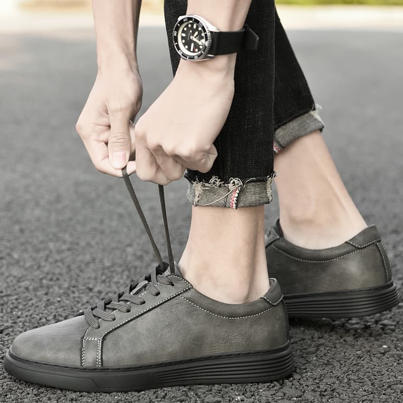 Yiminu Low Top Sneakers