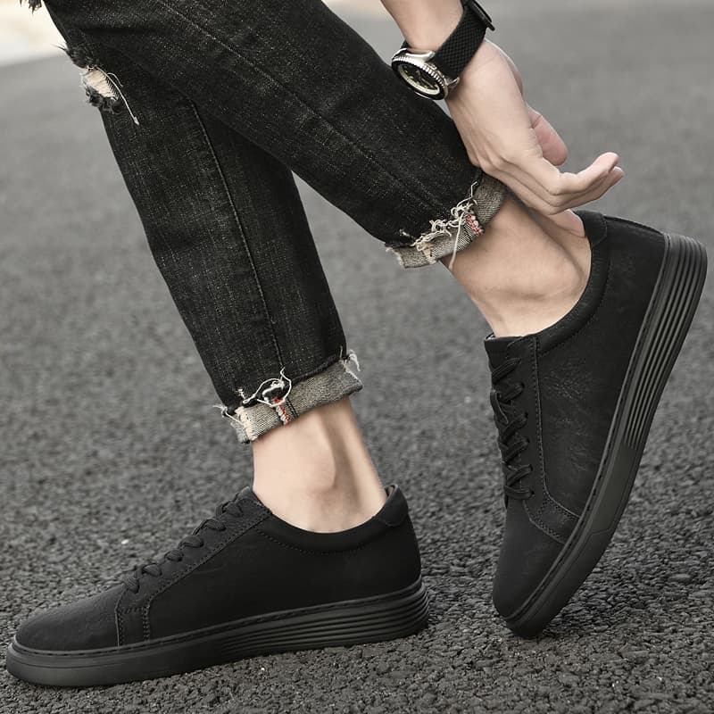 Yiminu Low Top Sneakers