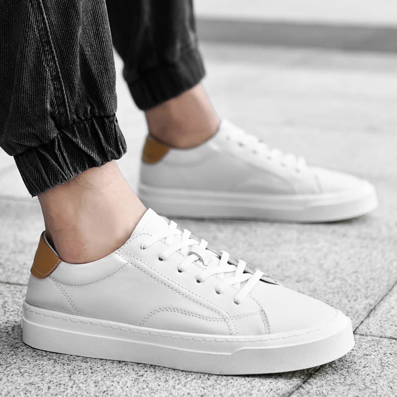 Yiminu Low Top Sneakers