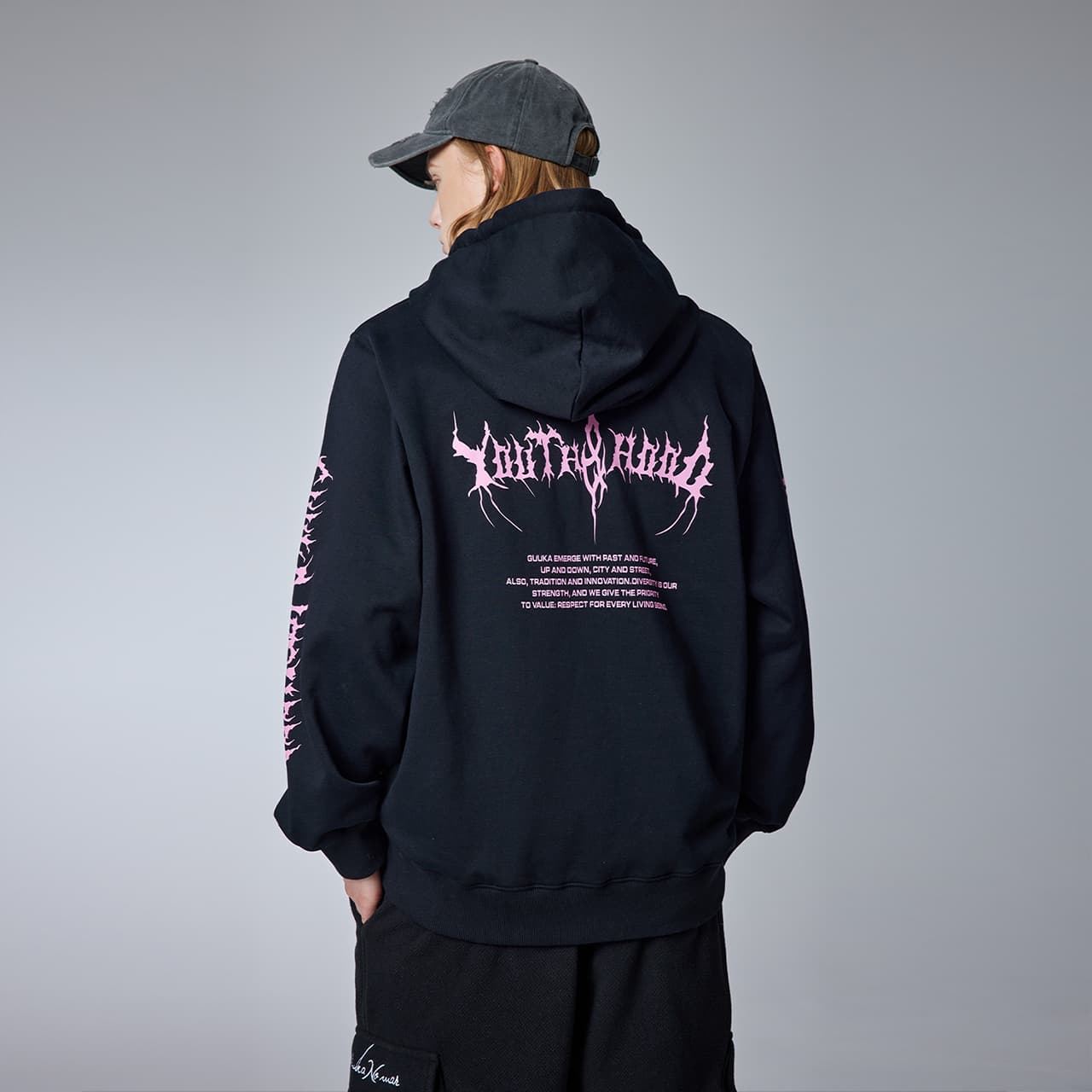 Guuka Hoodie Black