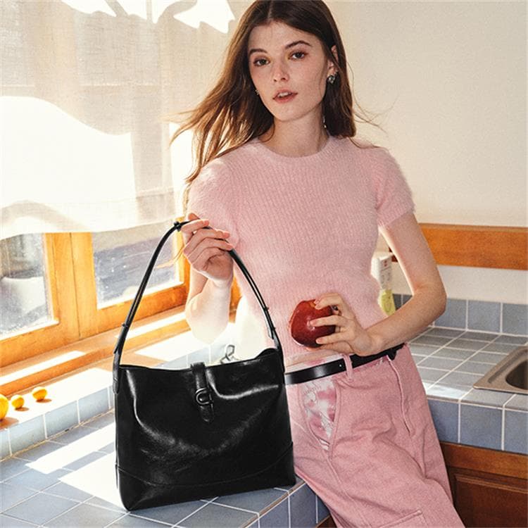 MUVA Tote Bag