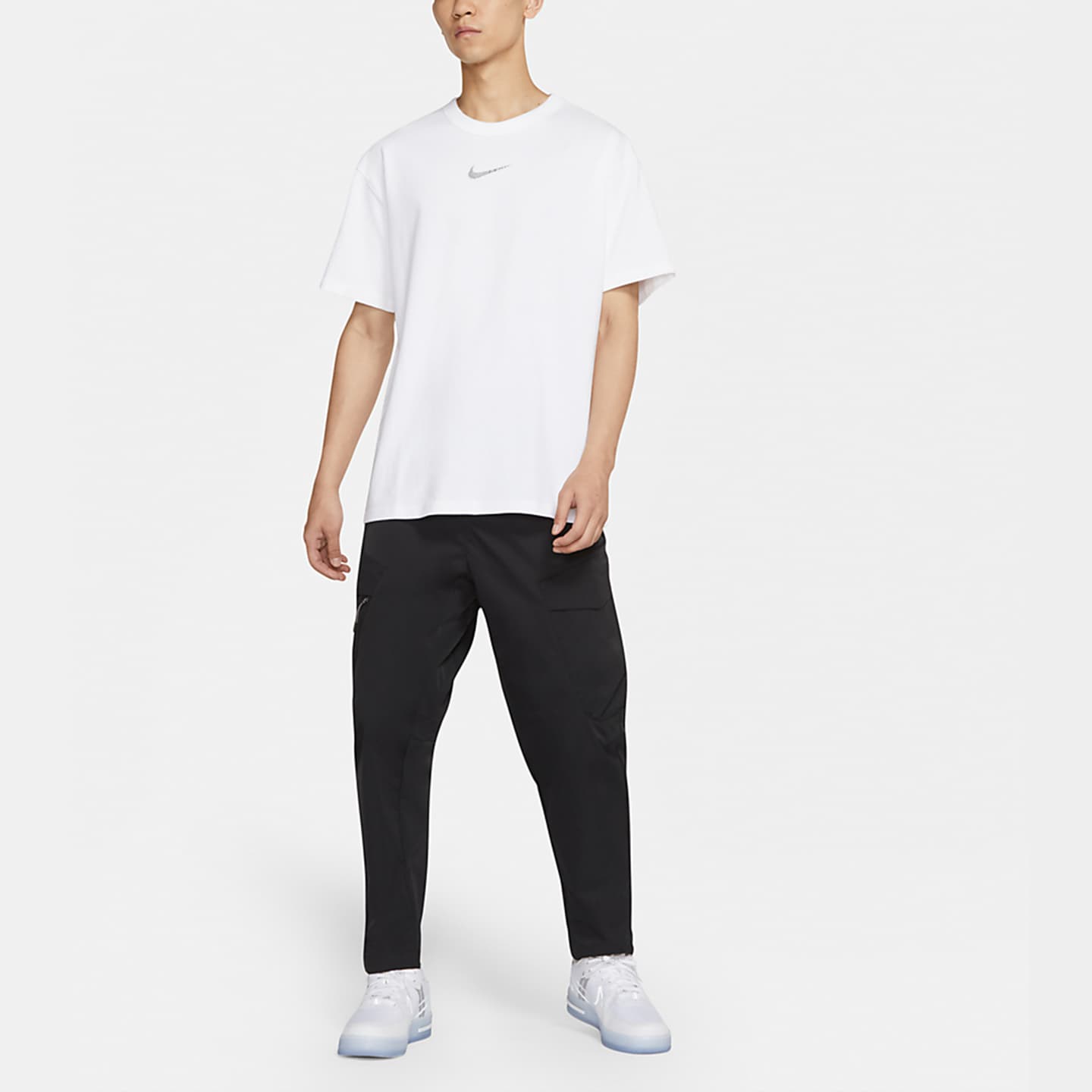 Nike Sportswear Tech Essentials