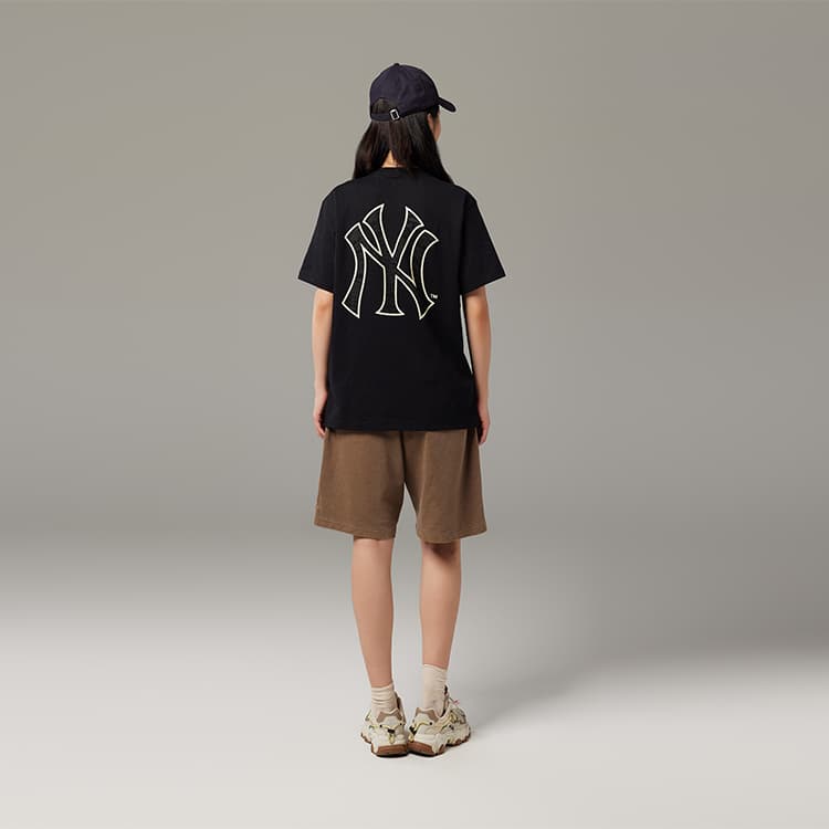 New Era x MLB Yankees Logo Tee Black