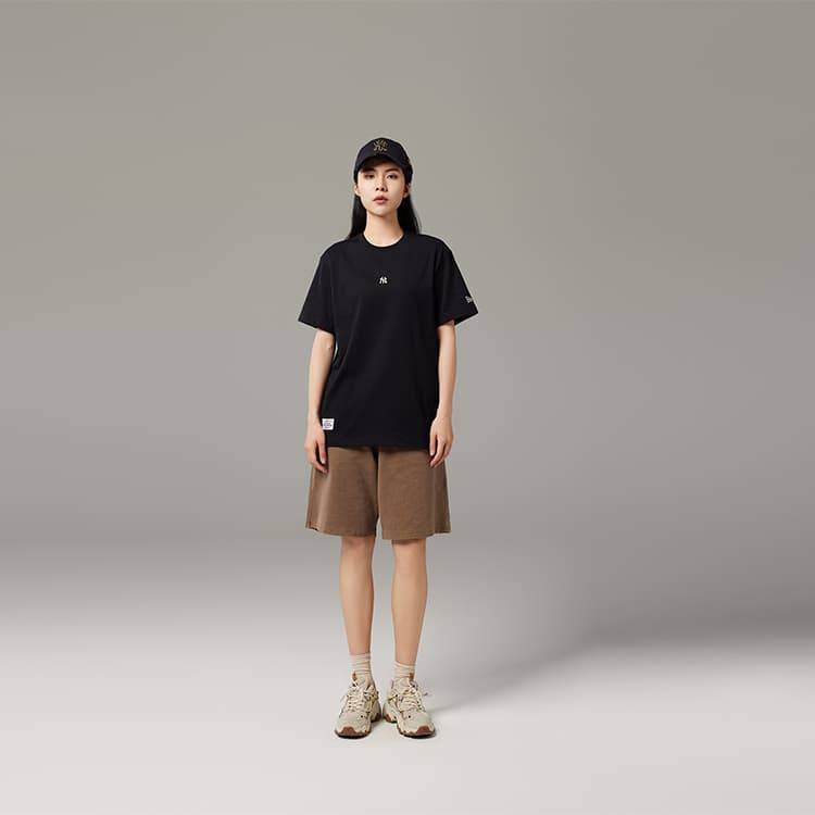New Era x MLB Yankees Logo Tee Black