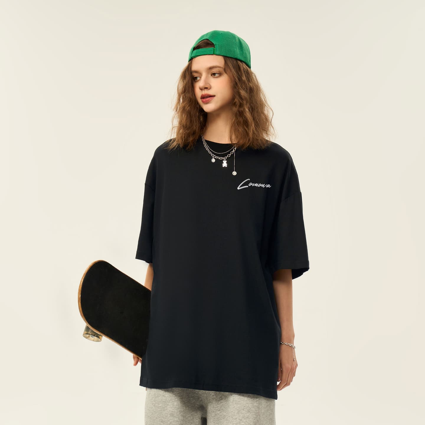 COMOWA Vintage Embroidered Heart Logo T-Shirt