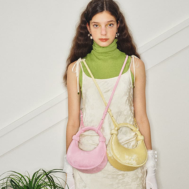 MUVA Crescent Bag