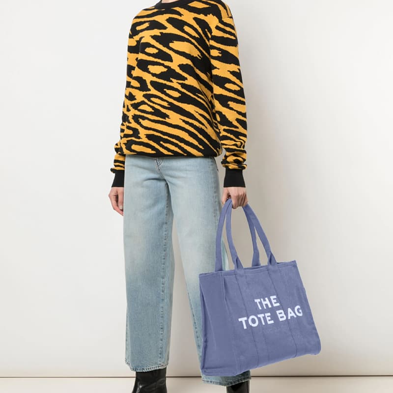 MARC JACOBS The Traveler