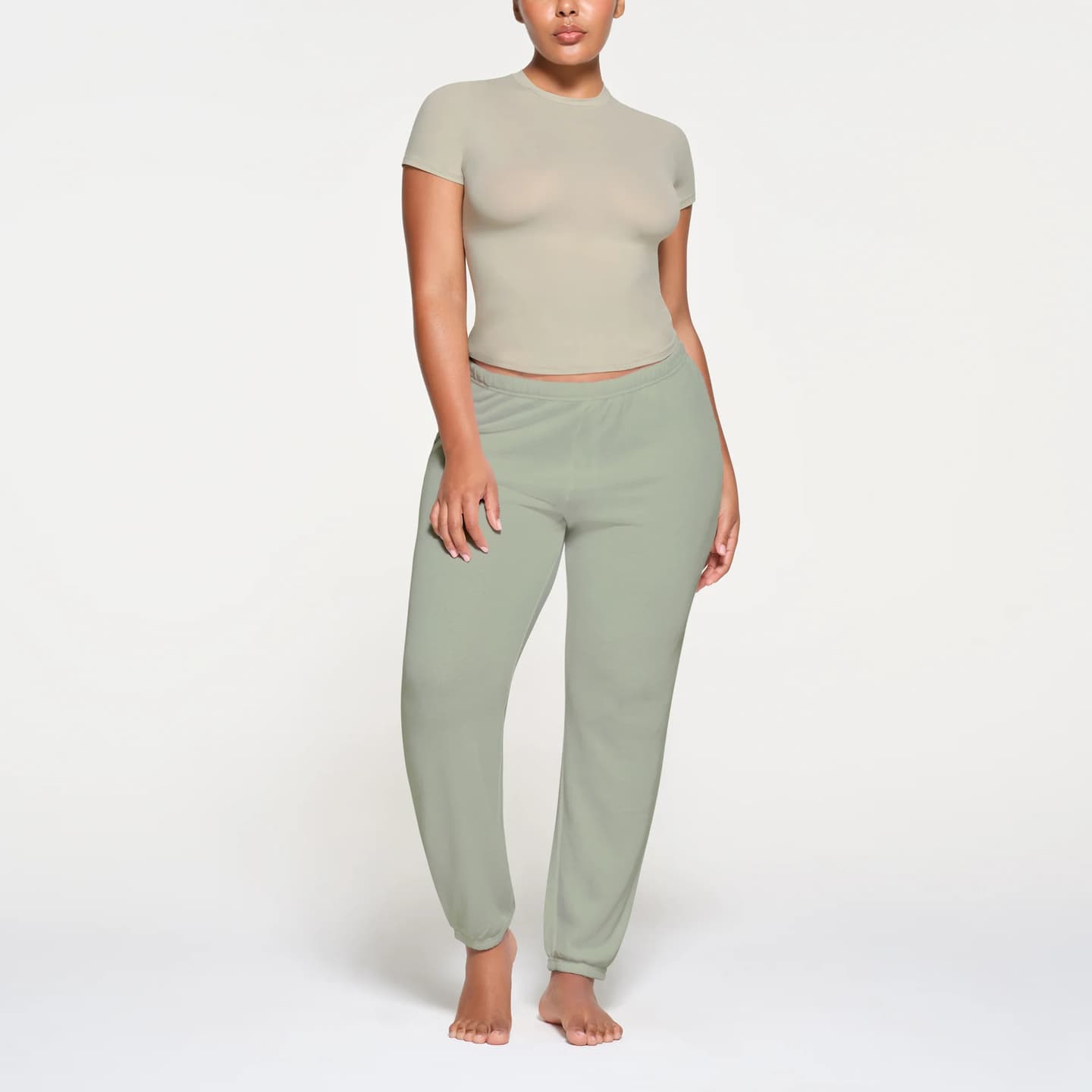 SKIMS FITS EVERYBODY T-SHIRT TALC