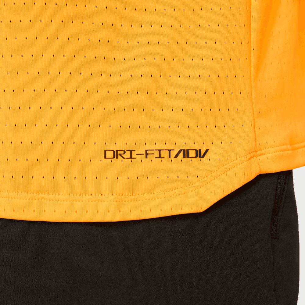 Nike AEROSWIFT T