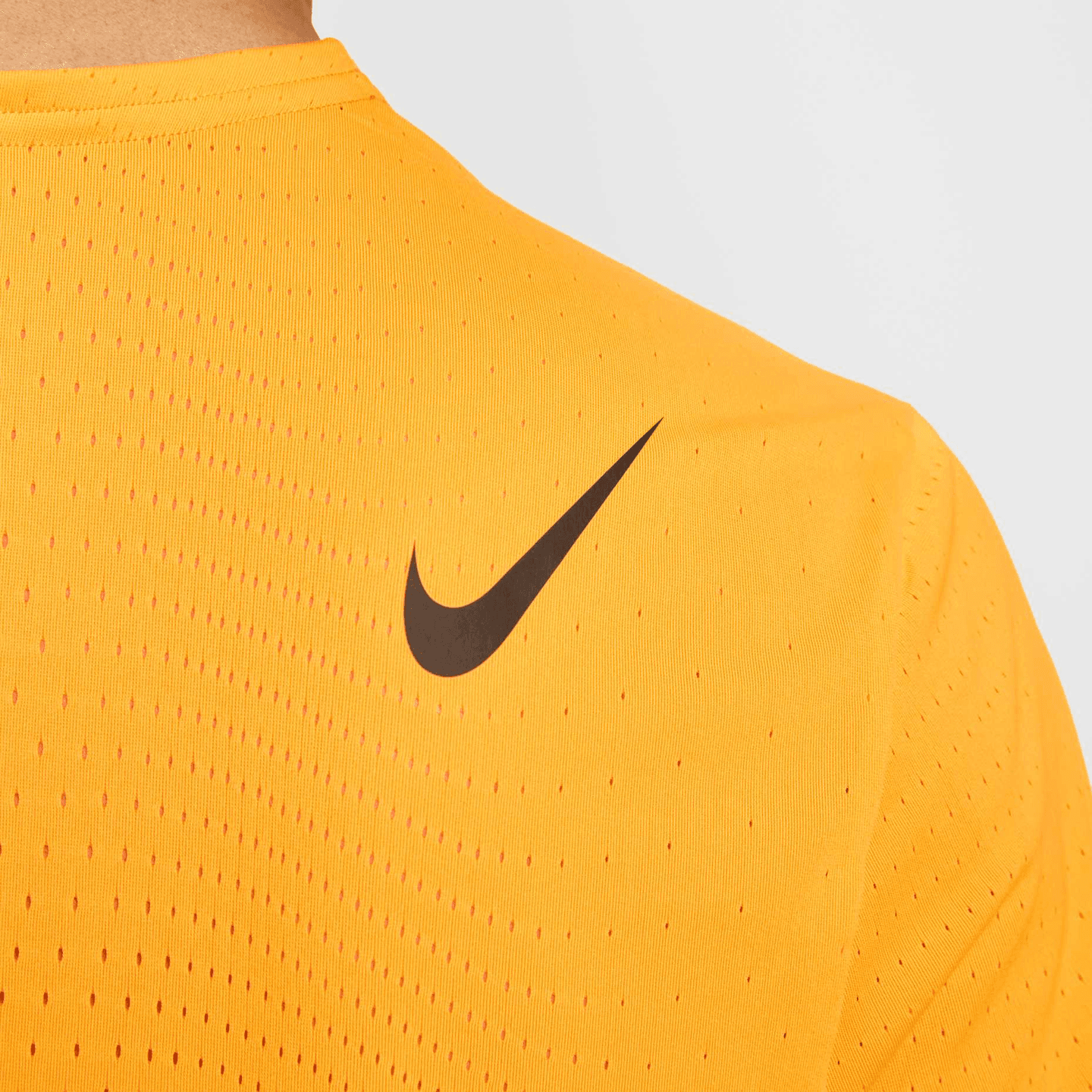 Nike AEROSWIFT T