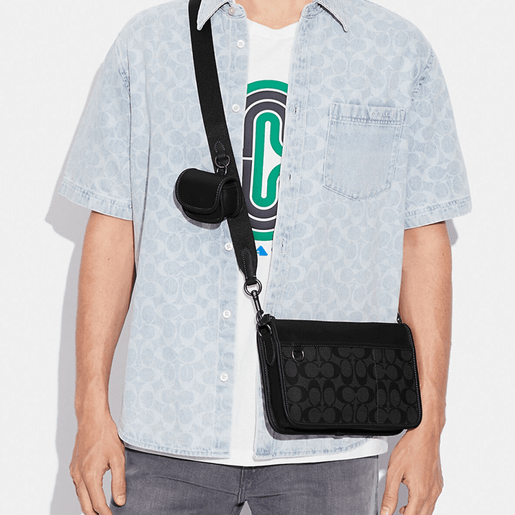 COACH Heritage 25